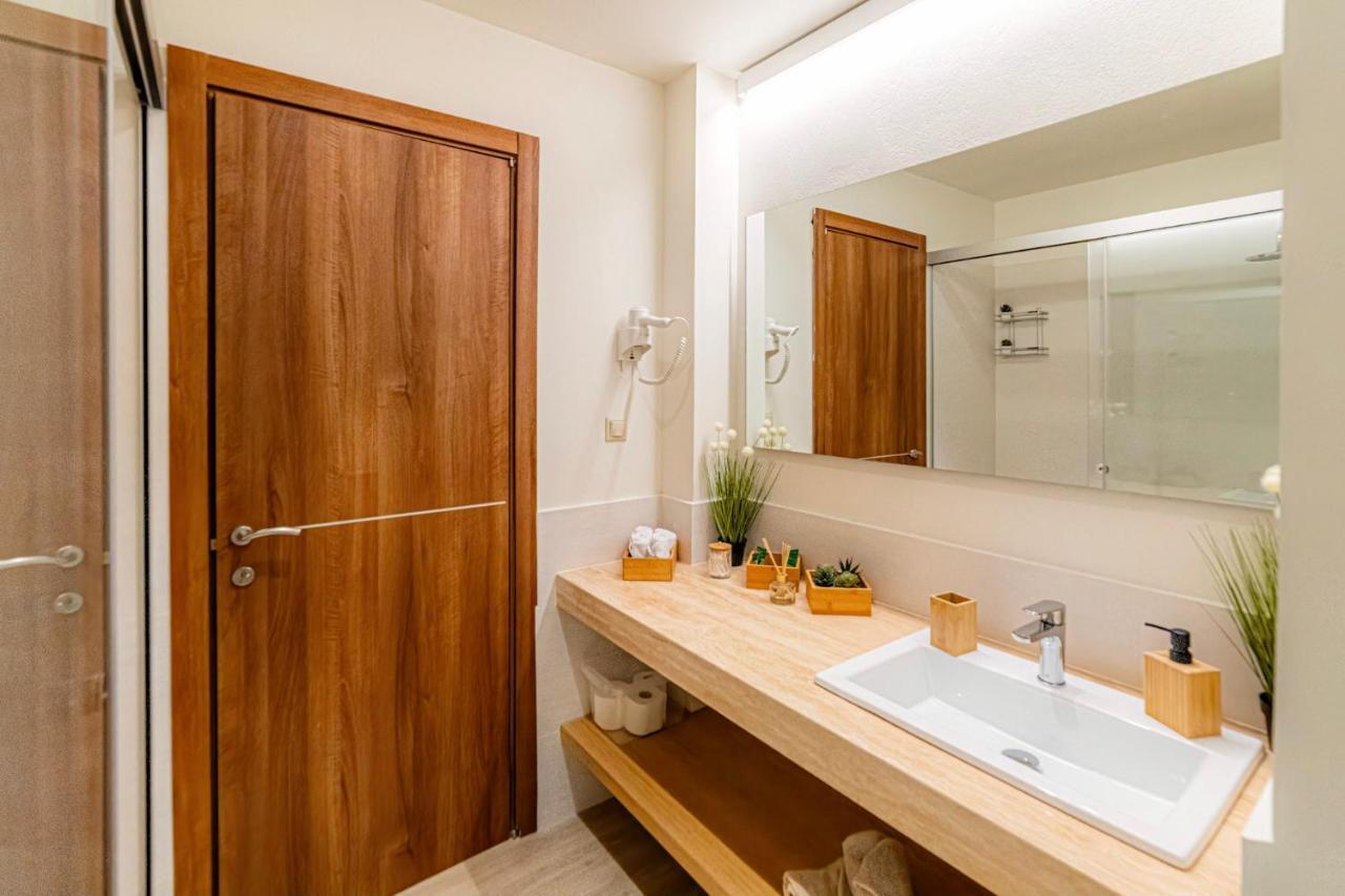 Luxury Town Center Suite, Β1 Ираклио Екстериор снимка
