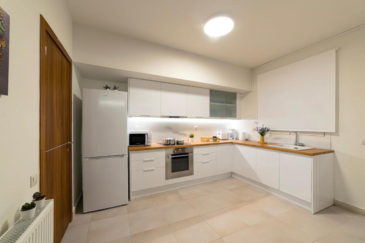 Luxury Town Center Suite, Β1 Ираклио Екстериор снимка